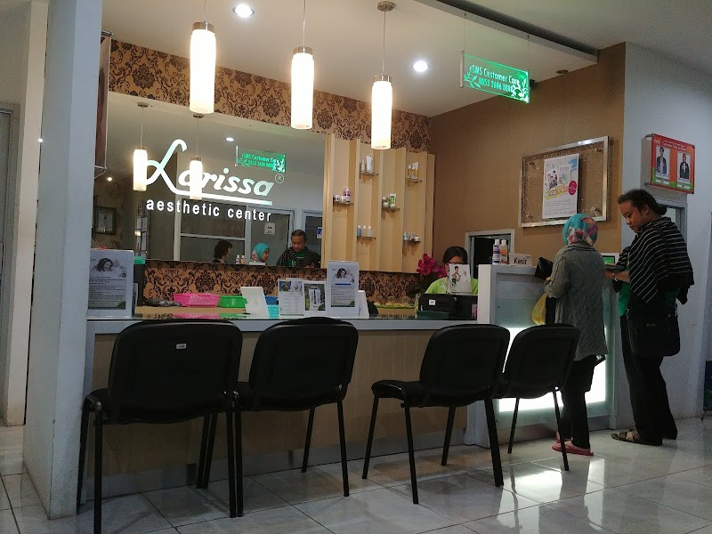 Aning Salon: Relaxing Amid Cilacap's Rain
